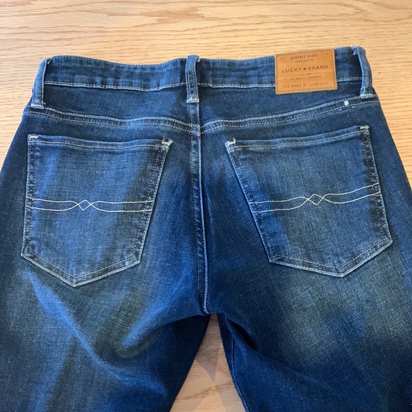 Lucky Brand bootcut jeans! - Picture 2 of 5